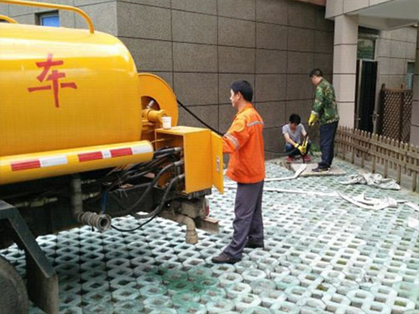 化糞池清掏